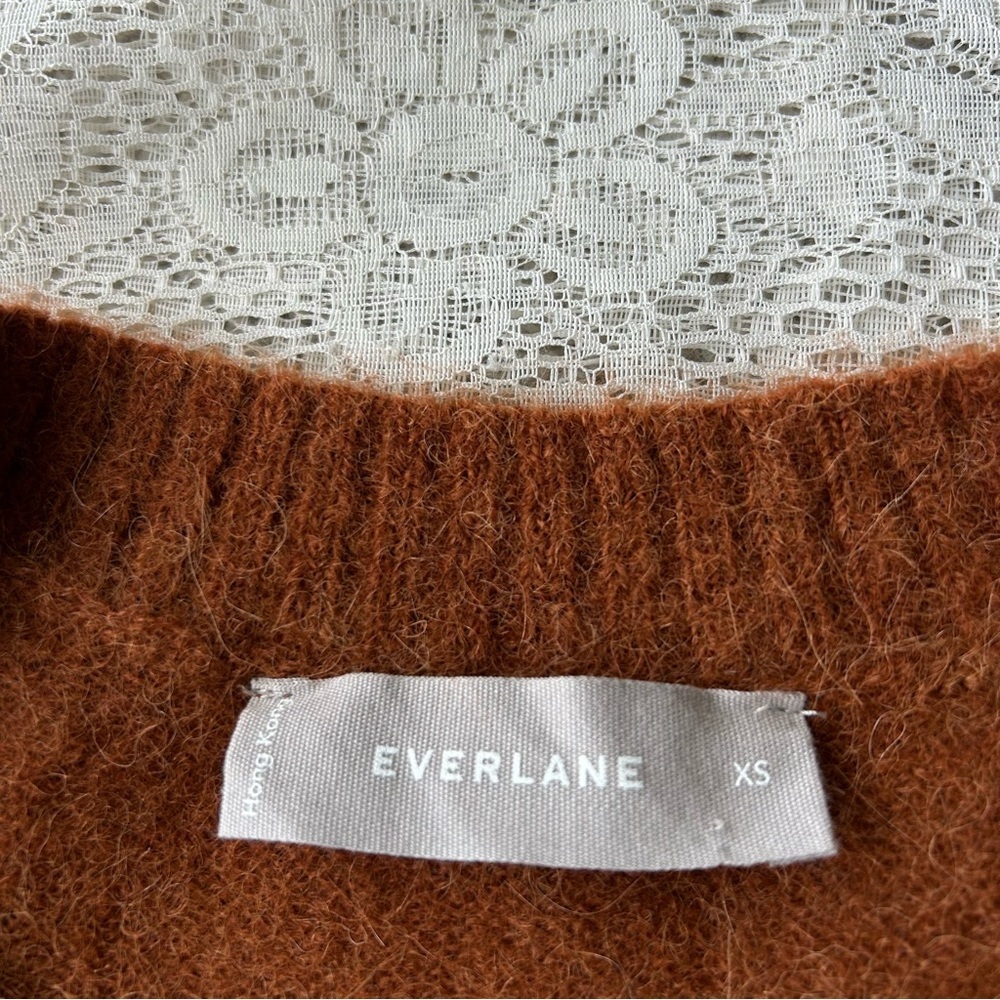 Everlane alpaca tee in copper xs - Picture 8 of 9